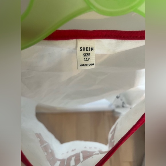 Hi, selling this stylish crop top in size 11Y. ~Brooklyn~ - Picture 4 of 5